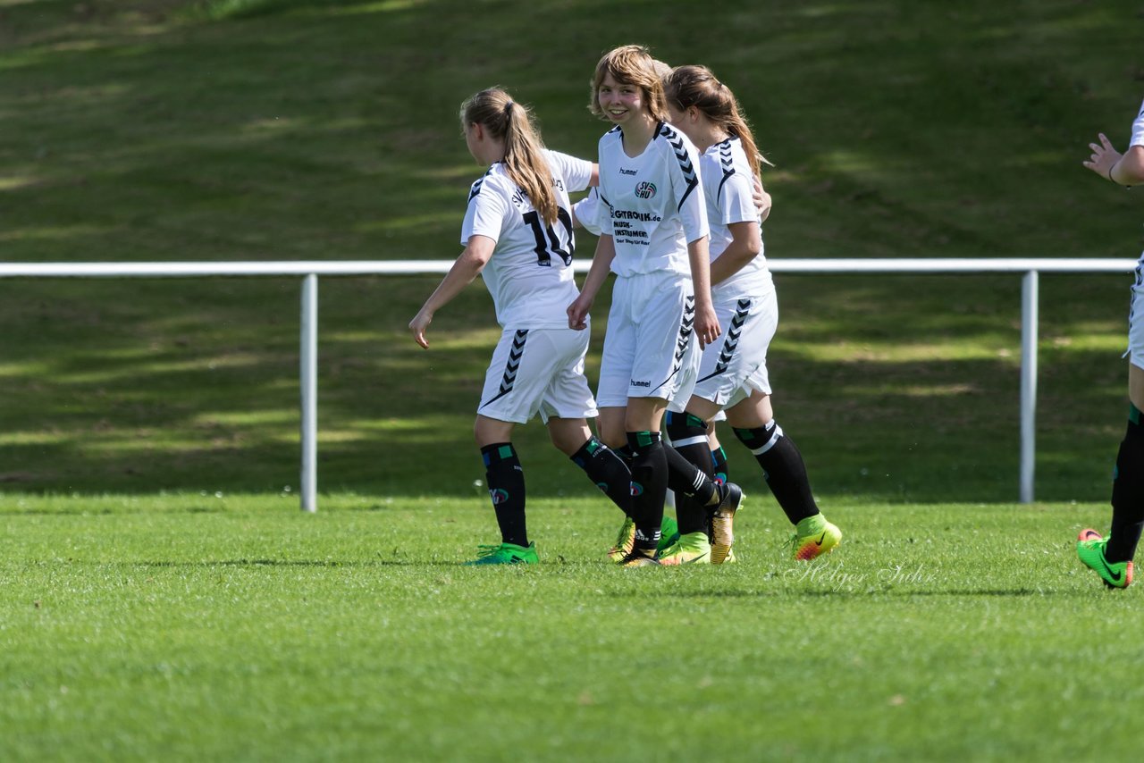 Bild 212 - Frauen SV Henstedt Ulzburg 3 - Bramfeld 3 : Ergebnis: 5:1